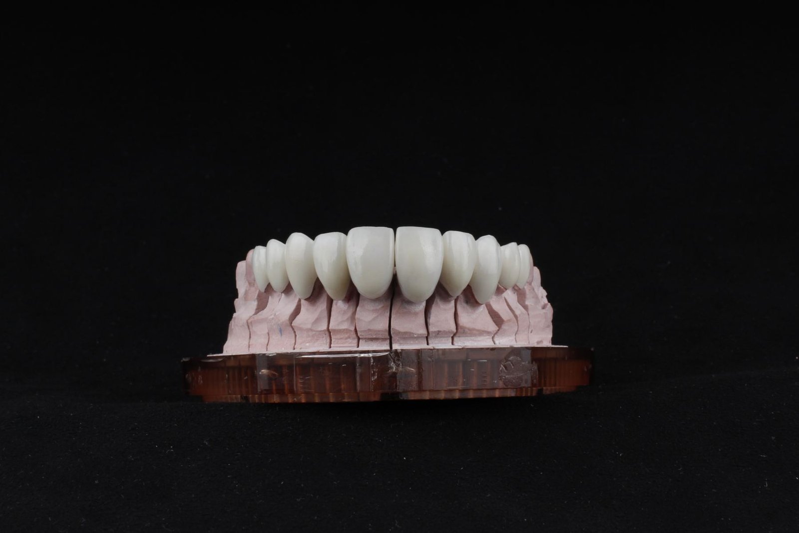 Dentadura completa fabricada en laboratorio